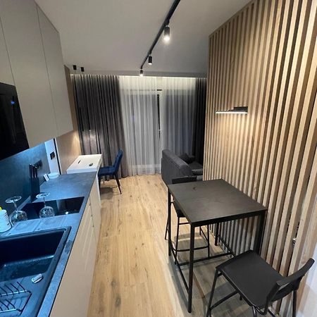 Blue River Apartment - Вроцлав Экстерьер фото