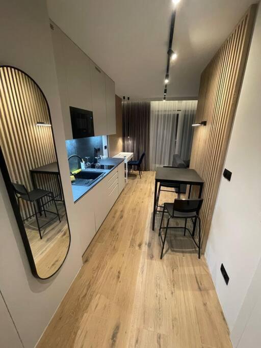 Blue River Apartment - Вроцлав Экстерьер фото