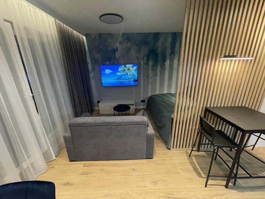 Blue River Apartment - Вроцлав Экстерьер фото