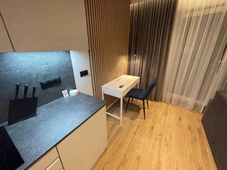 Blue River Apartment - Вроцлав Экстерьер фото